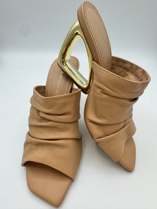 Aspen Heel, Camel