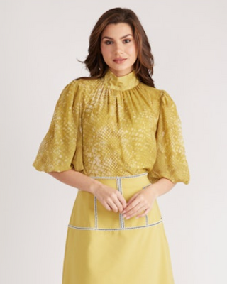 Carmen Top, Python