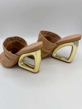 Aspen Heel, Camel