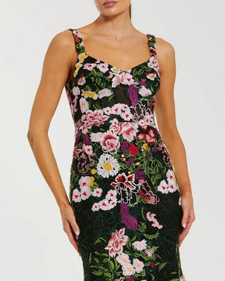Black Sleeveless Floral Embroidered Mermaid Gown