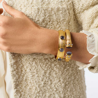 Cobblestone Stone Hinge Bangle - Green Cat'S Eye