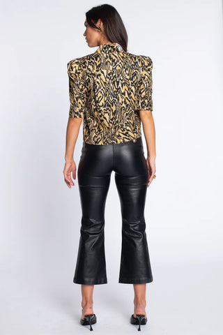 Ruthie Top, Burl