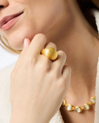 Cobblestone Bombé Ring - Gold