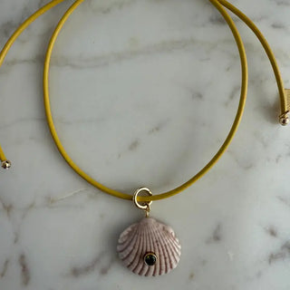 Beach Combing Necklace, Yellow/Coconut