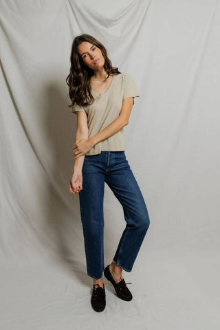 Hendrix Boxy V Neck Tee, Driftwood