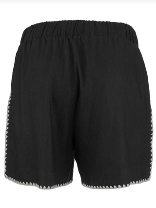 Nicolette Bermuda Short, Black/White