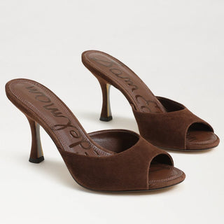 Jeanie Heel, Java Brown